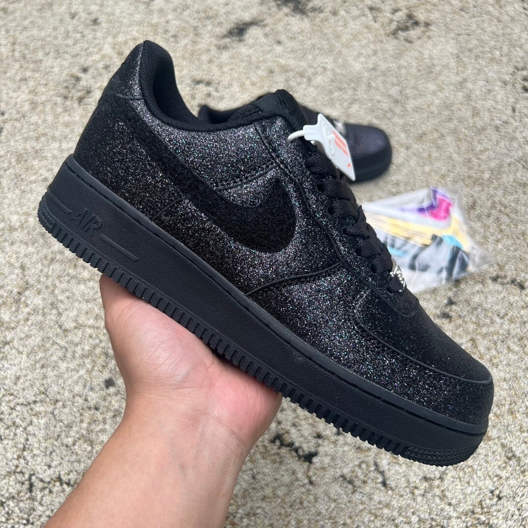Nike Air Force 1 Low Glitter sneakers in black