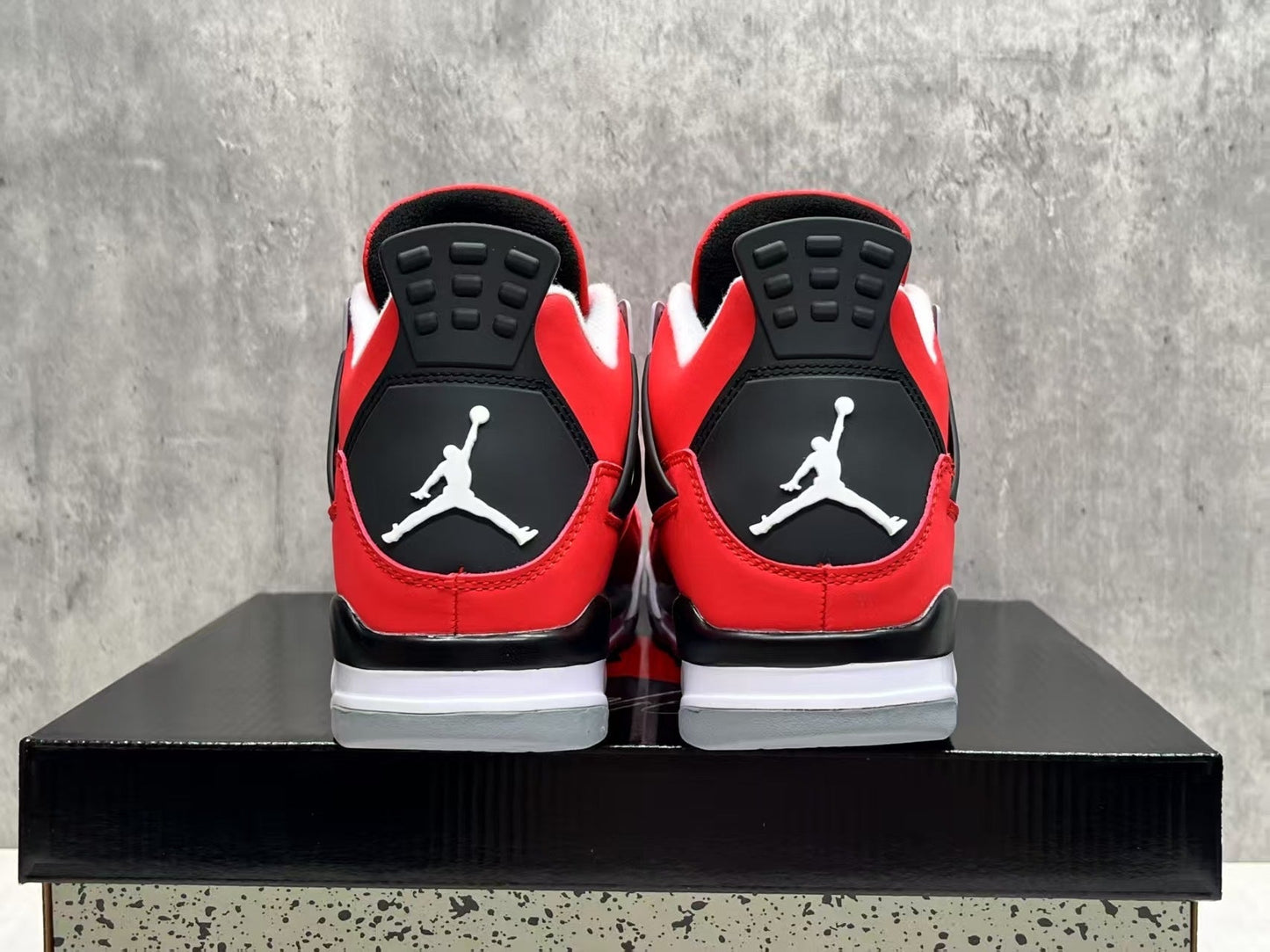 Air Jordan 4 Retro "Toro Bravo"