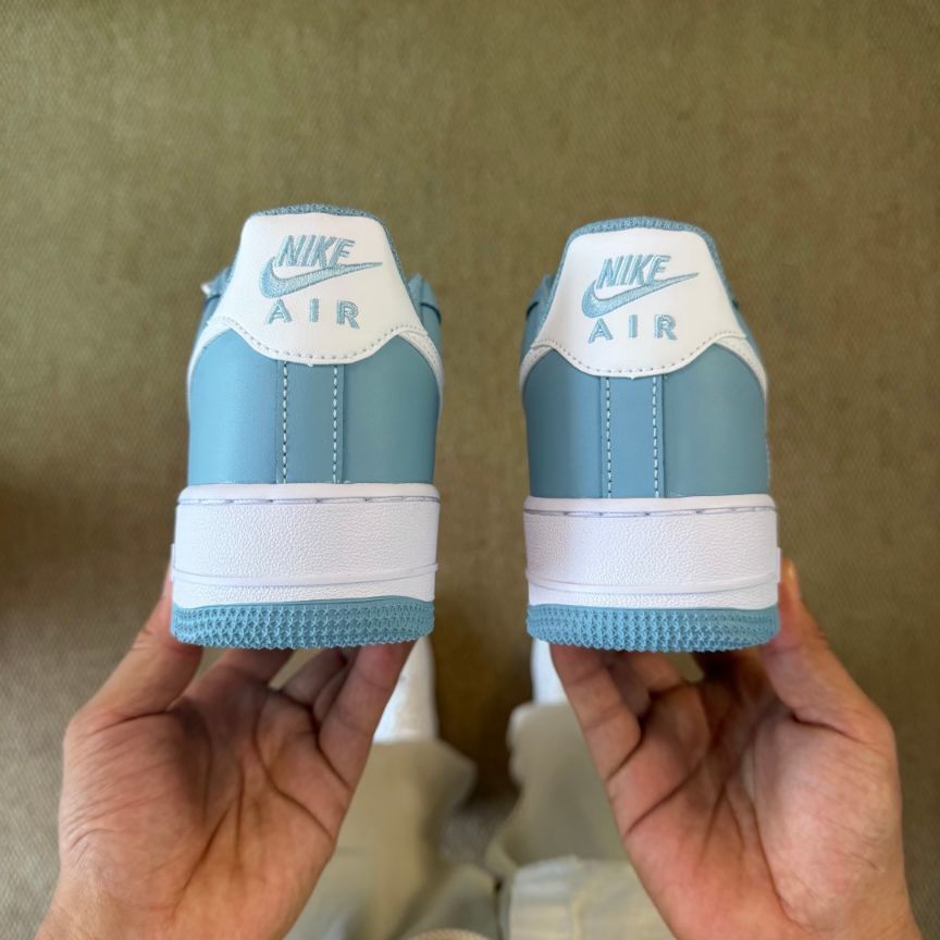 Nike Air Force 1 '07 in the "Old Blue/White"
