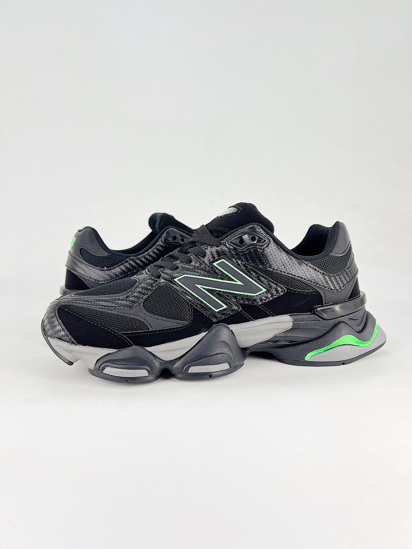 New Balance 9060 in Black Grey Green
