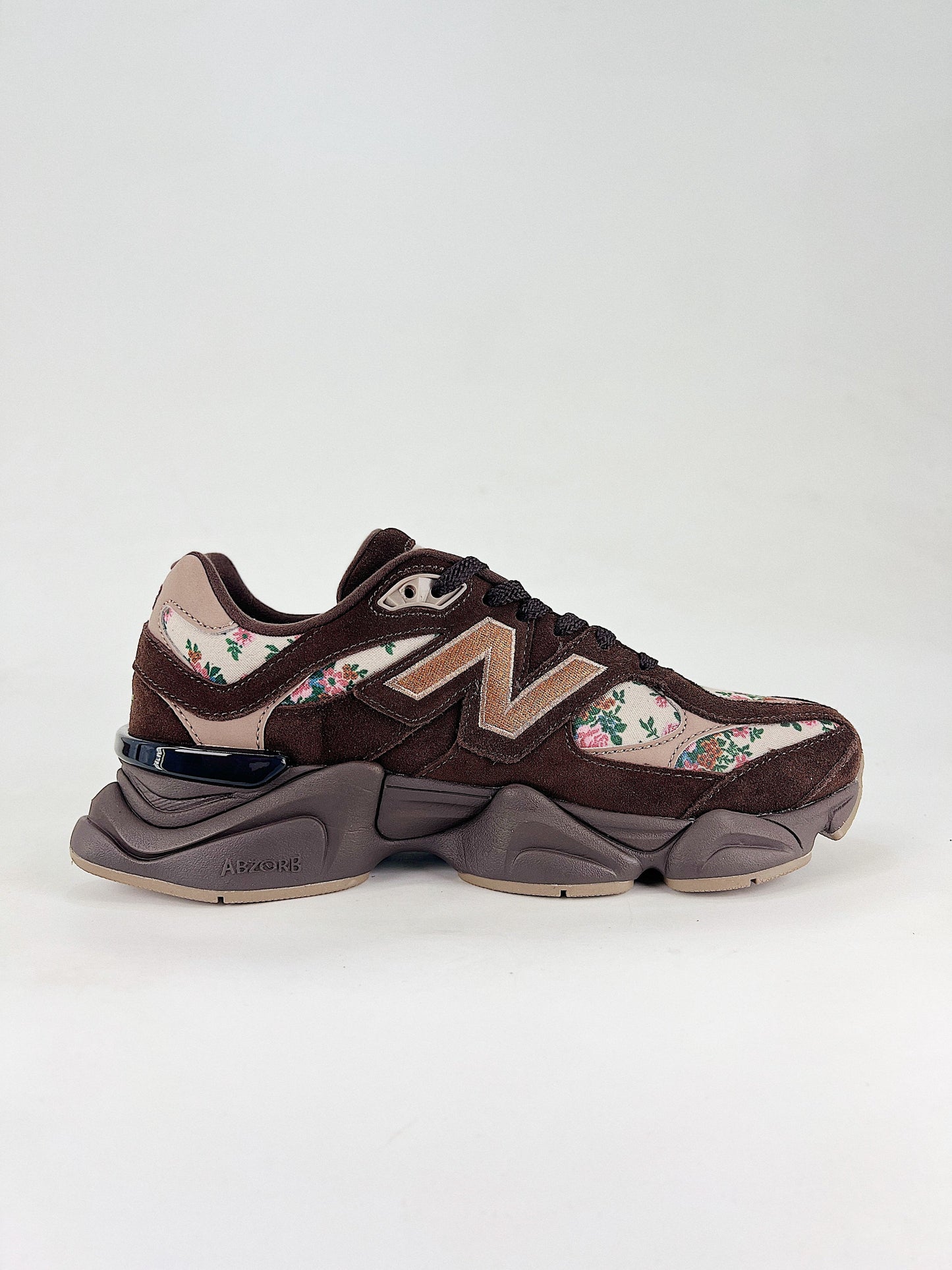 Balance 9060 in the "Atmos Pink Timeless Beauty"