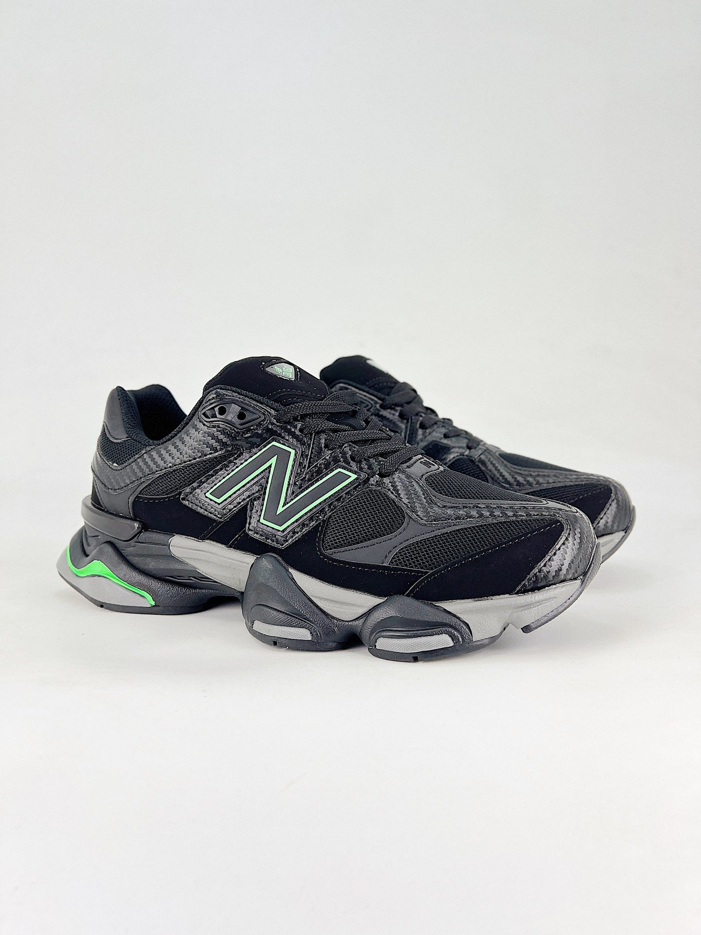 New Balance 9060 in Black Grey Green