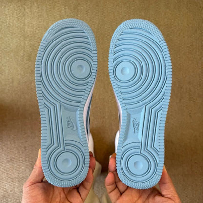 Nike Air Force 1 '07 in the "Old Blue/White"