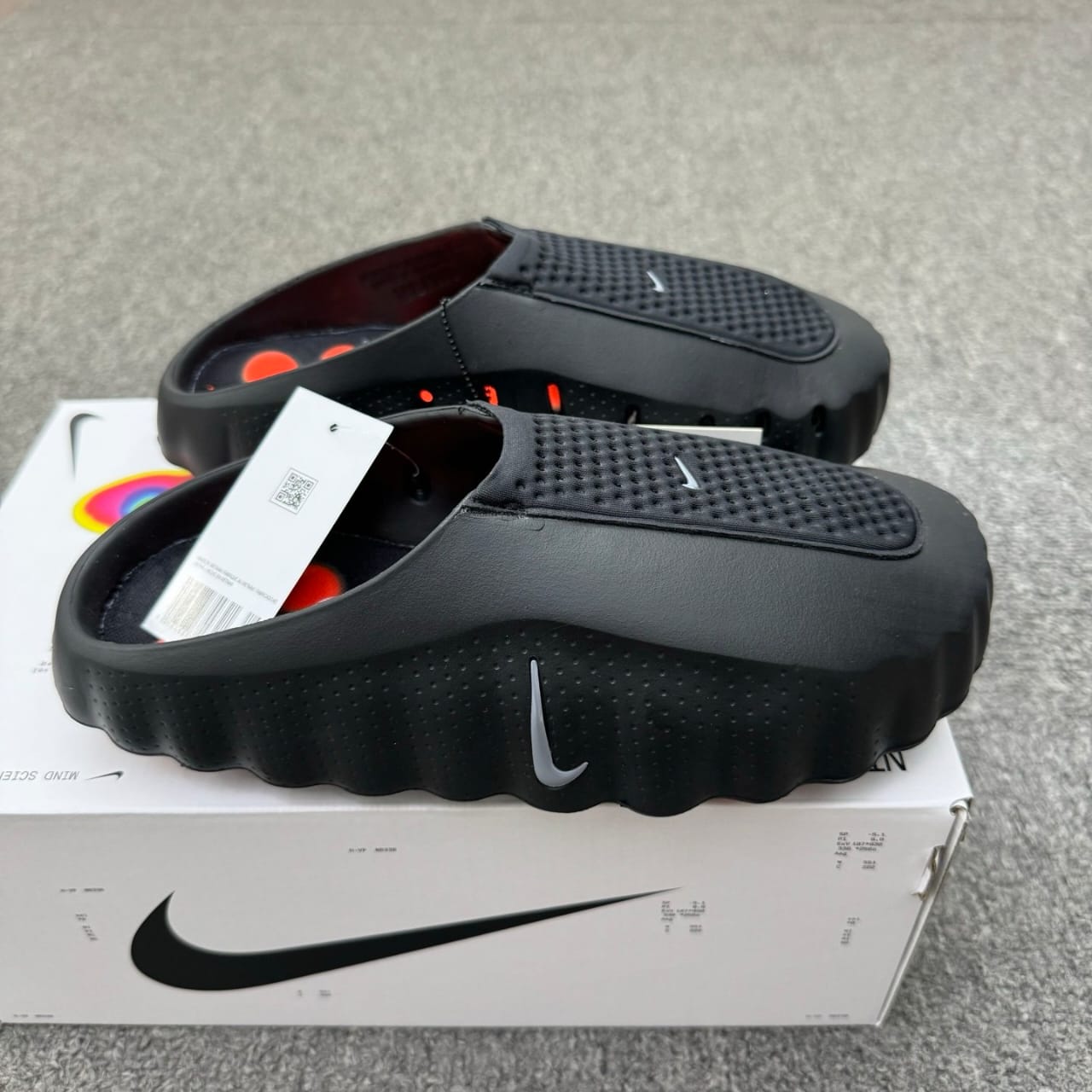 Nike Mind 001 slides in the "Black Chrome"