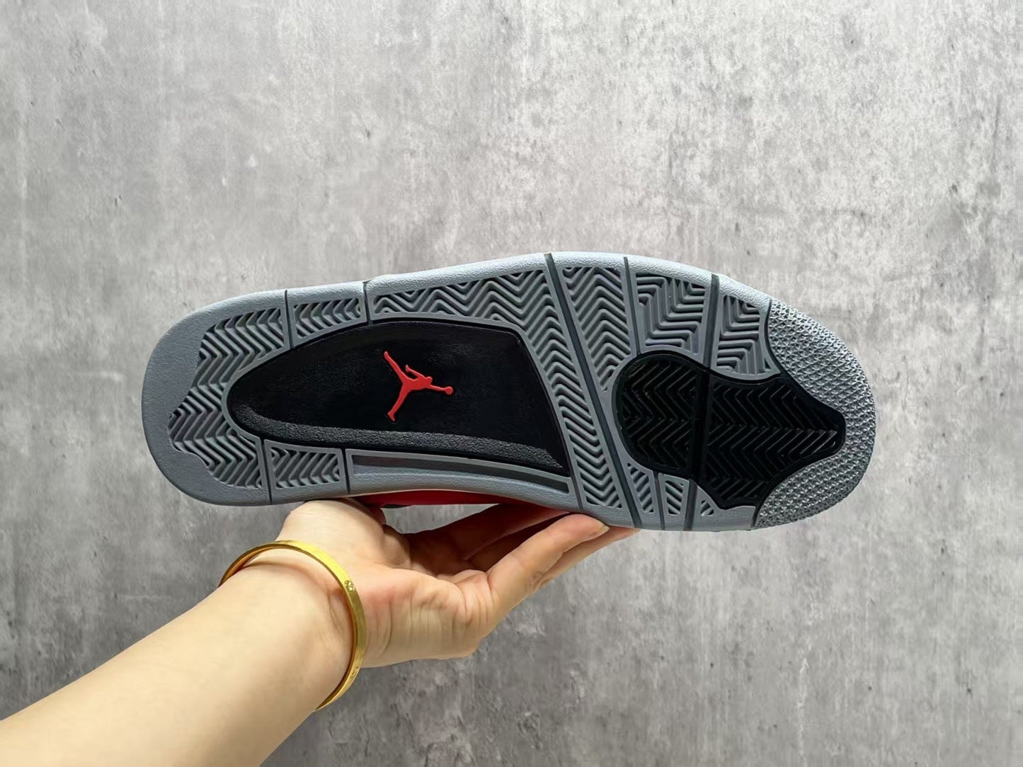 Air Jordan 4 Retro "Toro Bravo"