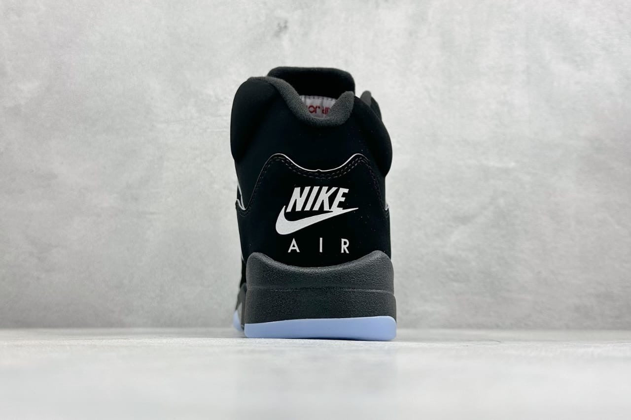 Air Jordan 5 Retro OG "Black Metallic Reimagined"