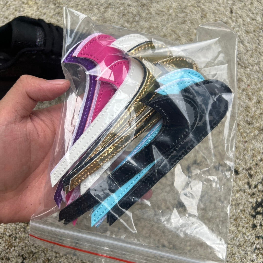 Nike Air Force 1 Low Glitter sneakers in black