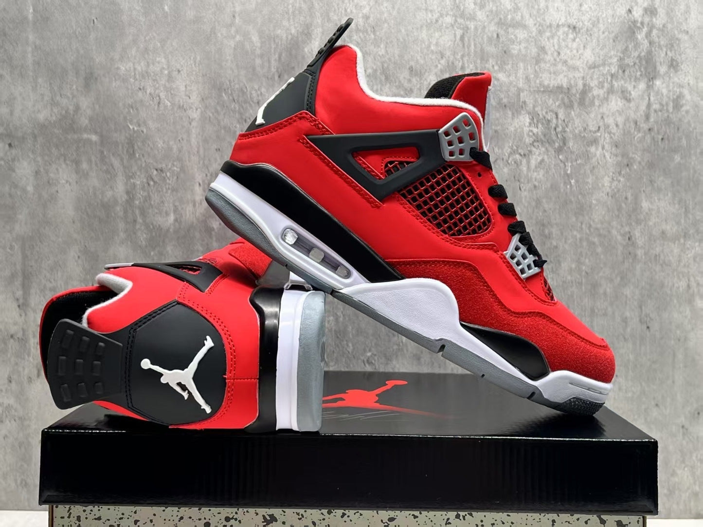 Air Jordan 4 Retro "Toro Bravo"