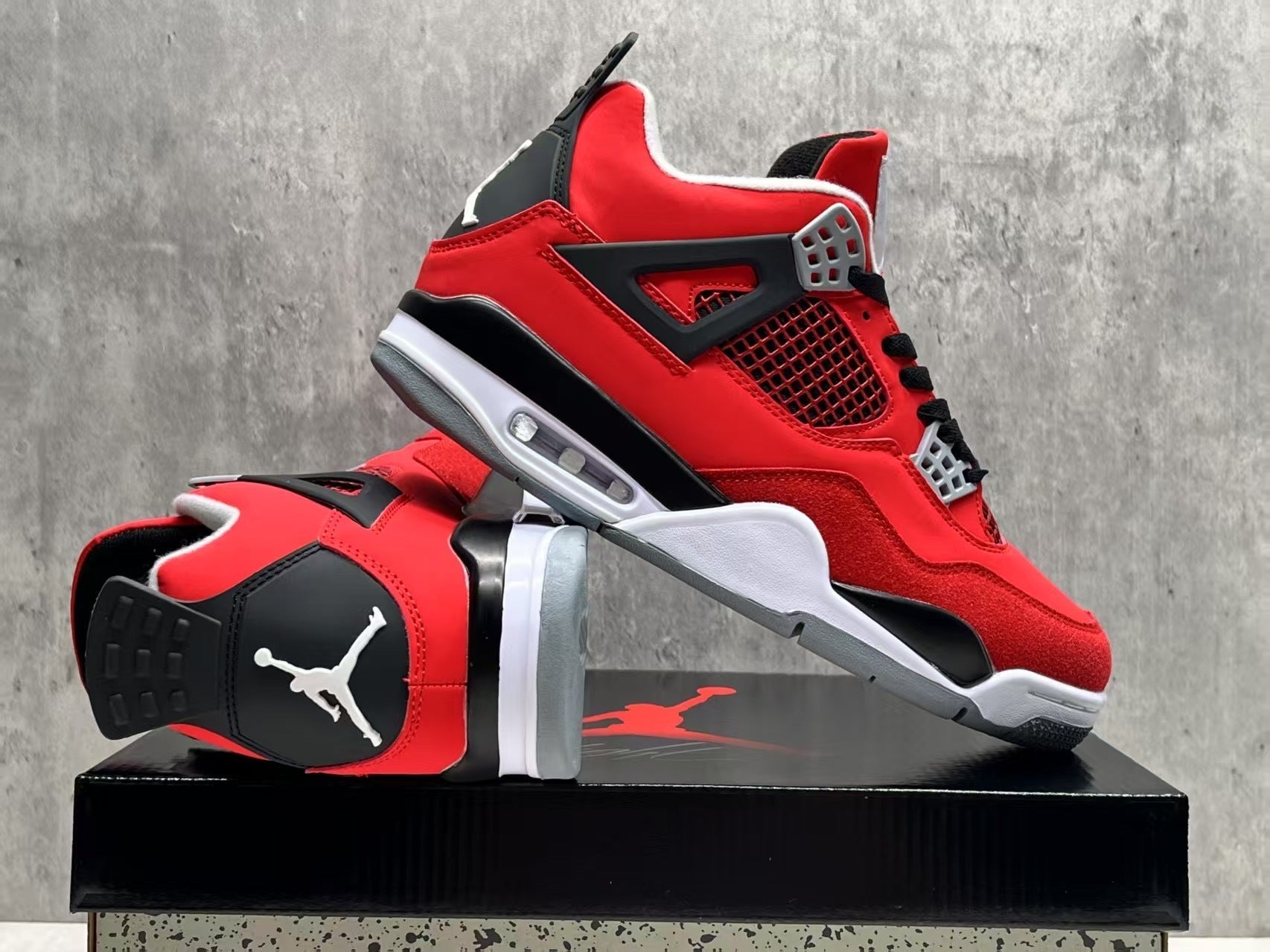 Air Jordan 4 Retro "Toro Bravo"