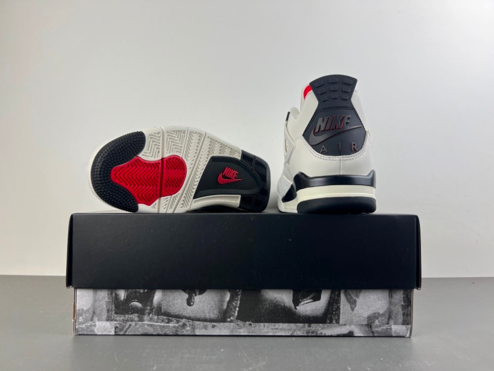 Air Jordan 4 Retro "Flight Club"